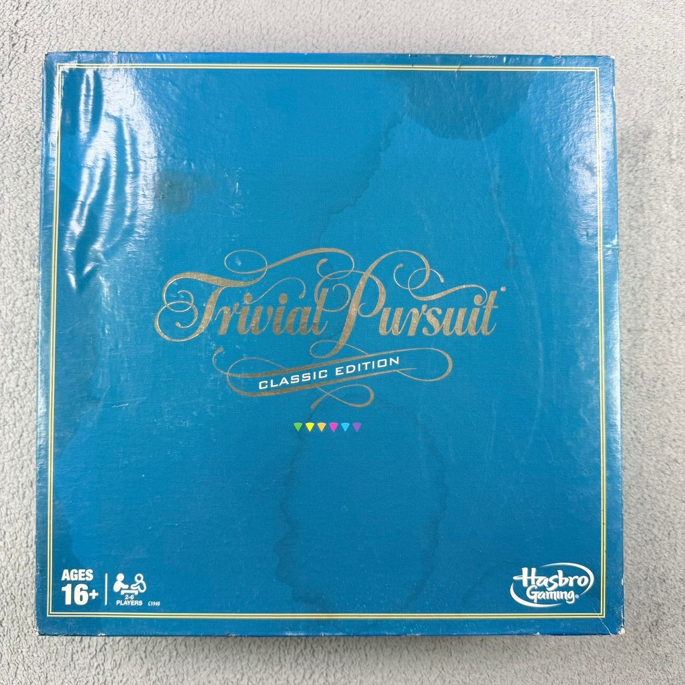 Hasbro Trivial Pursuit Classic Edition Board Game Blue 2400 Questions Party Game